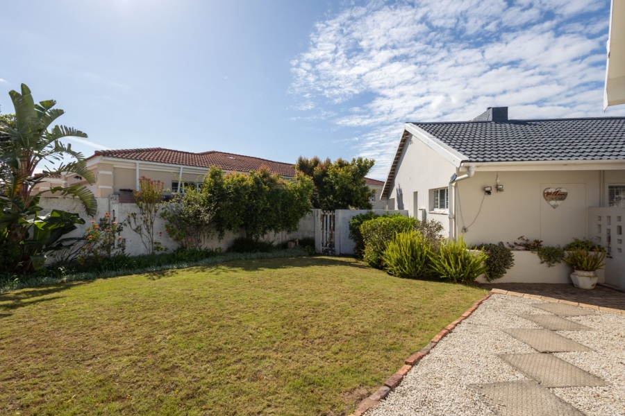 3 Bedroom Property for Sale in Upper Robberg Western Cape
